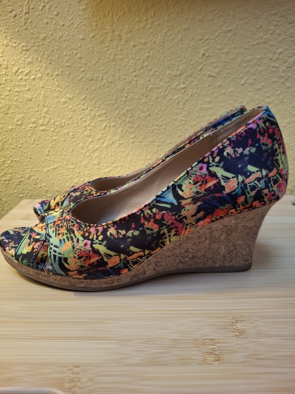 Floral Multi-Color Peep-Toe Wedge Heels - Women - Picture 2 of 4